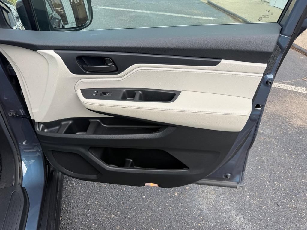 Used 2025 Honda Odyssey EX-L image 30