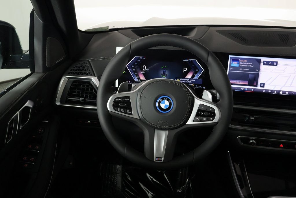 New 2026 BMW X5 xDrive50e w/ M Sport Package AWD/4WD image 3