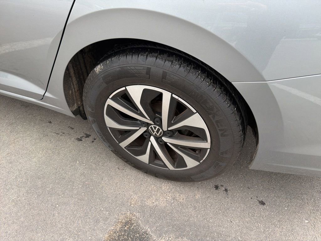 Used 2024 Volkswagen Jetta S image 24