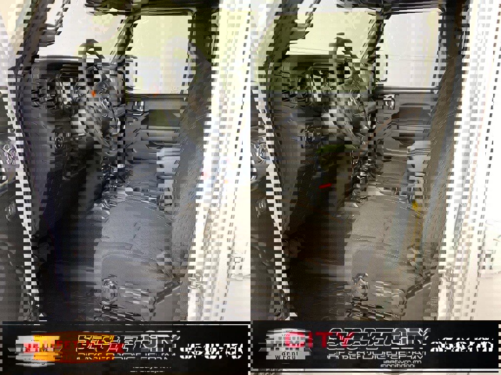 New 2026 Jeep Gladiator Mojave image 11