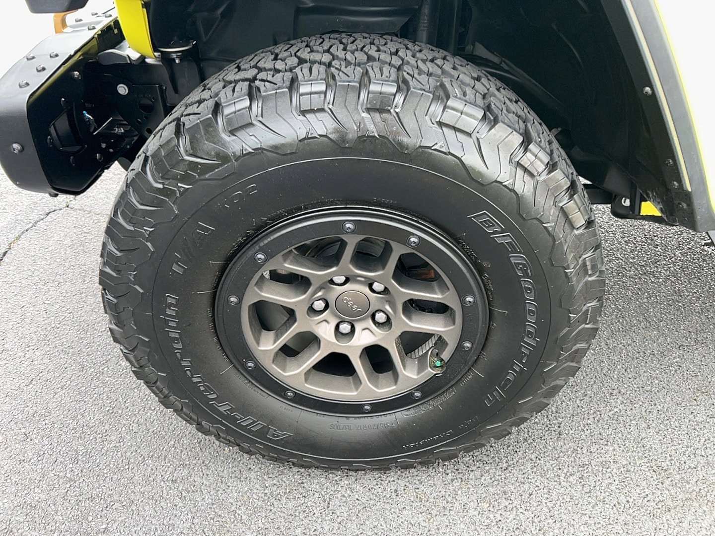 Used 2023 Jeep Wrangler Unlimited Rubicon 392 w/ Xtreme Recon 35" Tire Package AWD/4WD image 9
