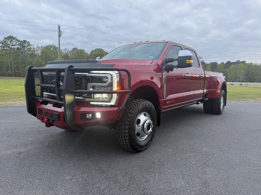 Used 2025 Ford F350 Platinum w/ Platinum Plus Package image 1