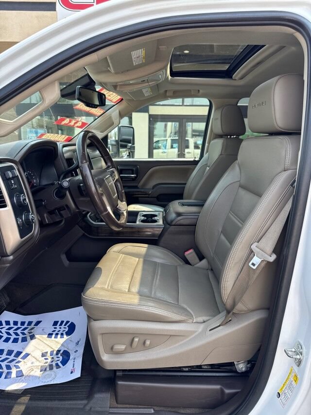 Used 2016 GMC Sierra 3500 Denali w/ Driver Alert Package AWD/4WD image 10