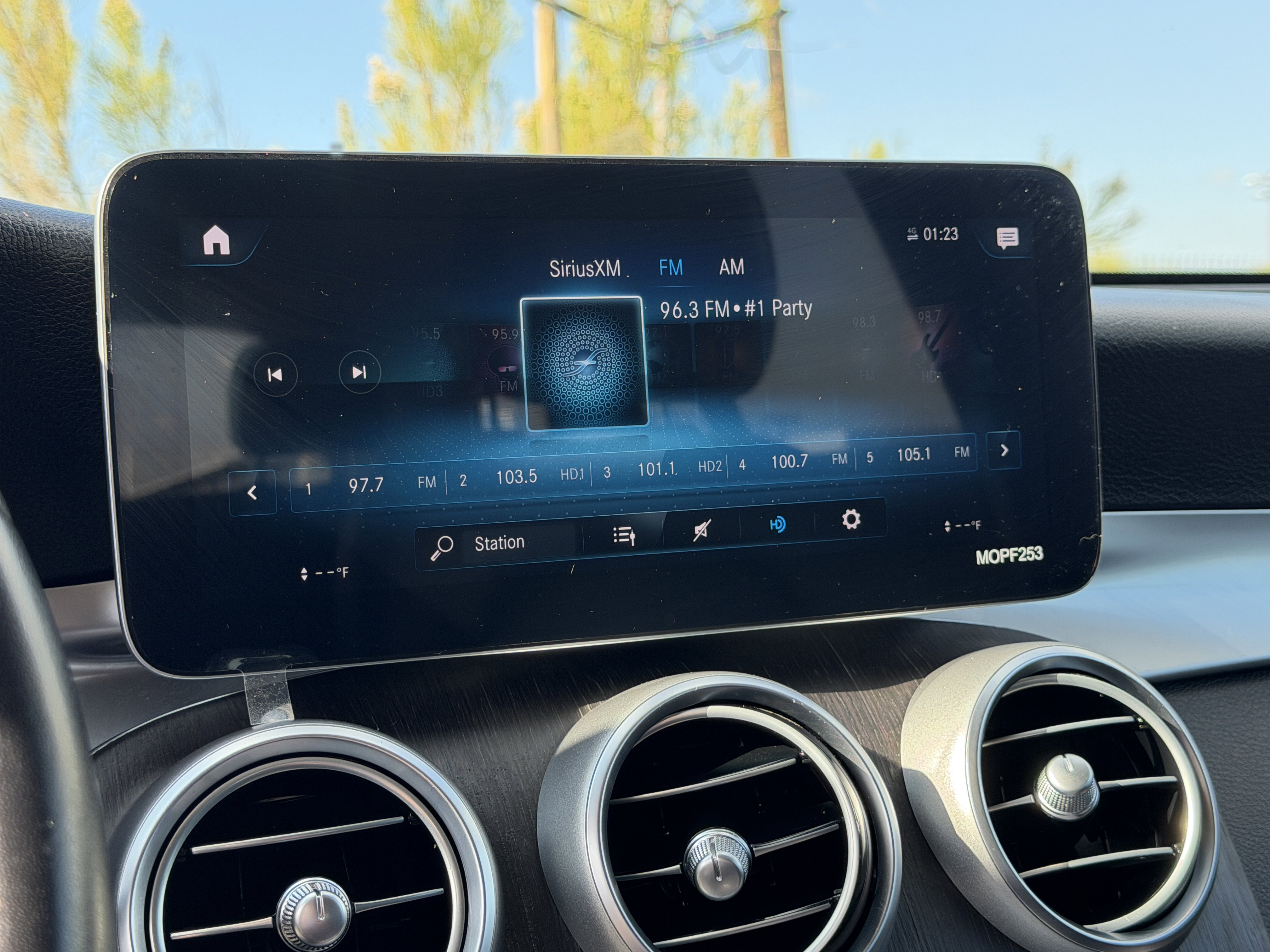 Certified 2021 Mercedes-Benz GLC 300 image 27