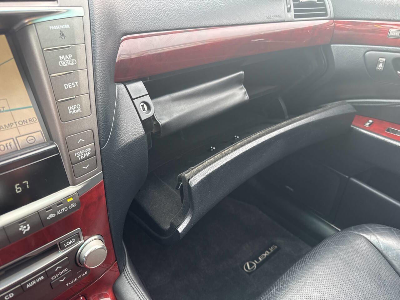 Used 2011 Lexus LS 460 AWD w/ Comfort Pkg image 28