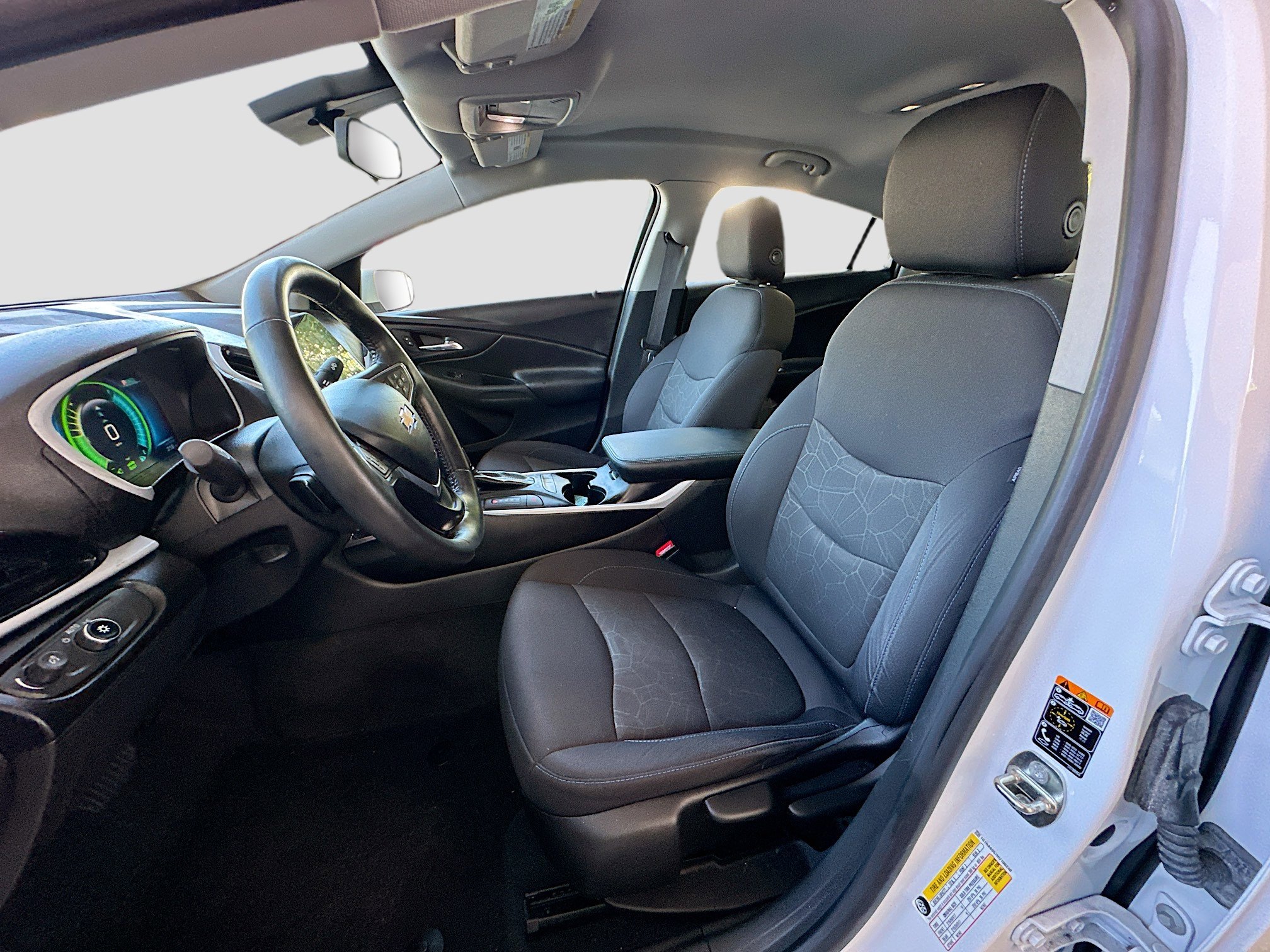 Used 2017 Chevrolet Volt LT image 18