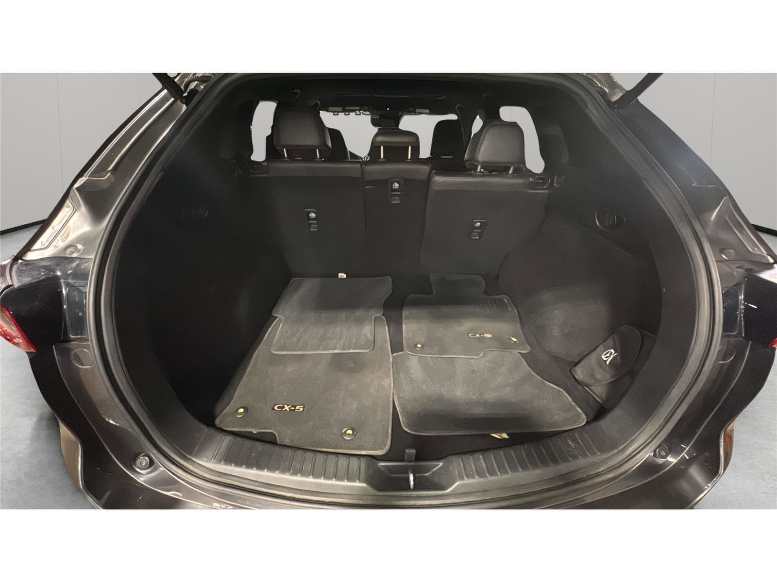 Used 2021 MAZDA CX-5 Signature image 12