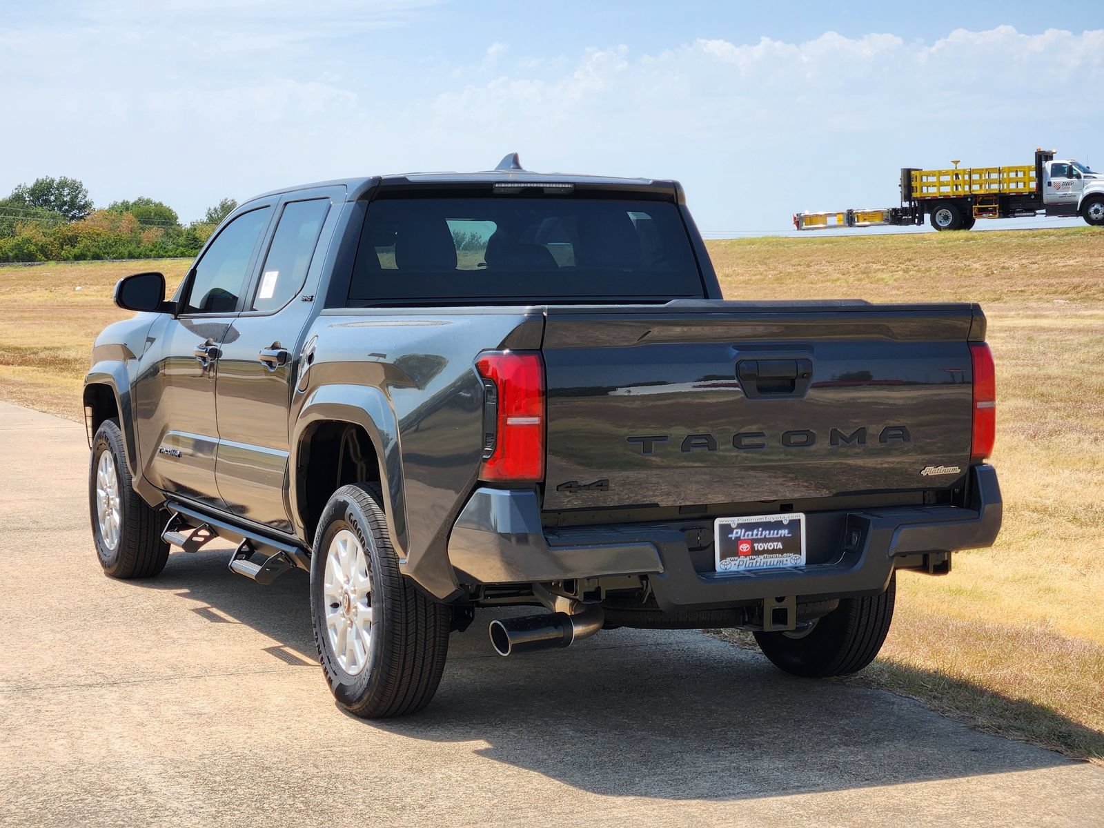 New 2026 Toyota Tacoma SR5 AWD/4WD image 5