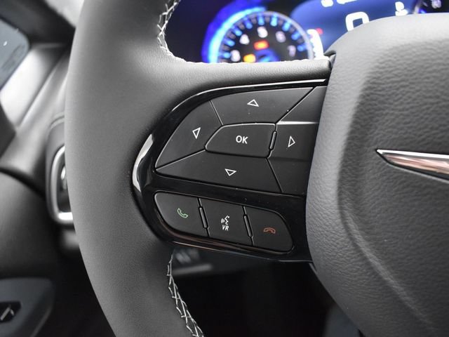 New 2026 Chrysler Pacifica Limited w/ S Appearance Package FWD image 17