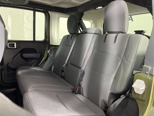 Used 2024 Jeep Wrangler Unlimited image 15