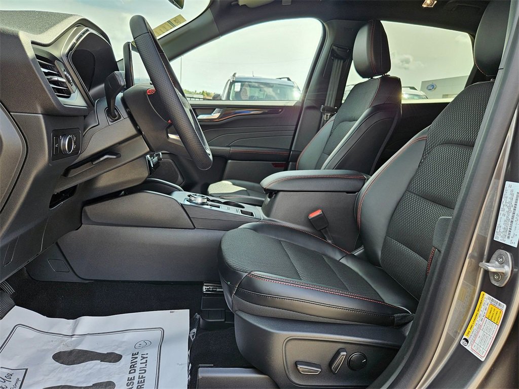 New 2026 Ford Escape ST-Line w/ Tech Pack #1 image 10
