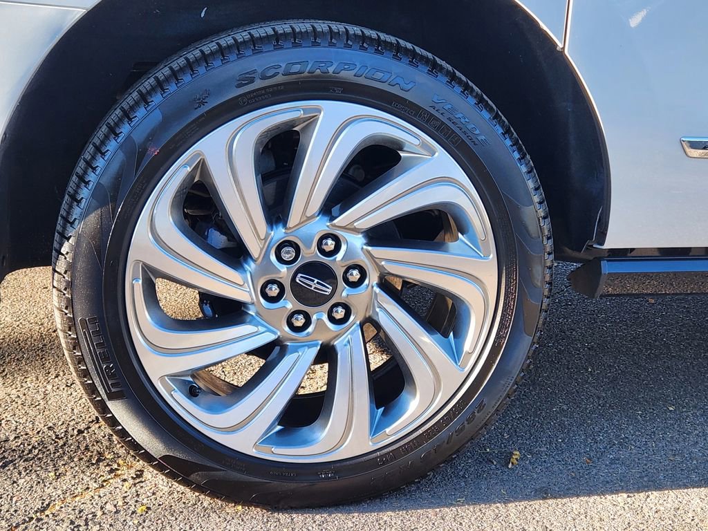 Used 2024 Lincoln Navigator L Reserve image 18