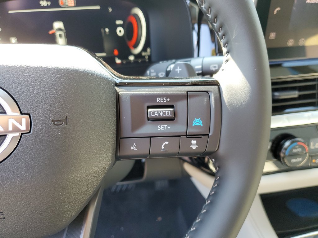 New 2026 Nissan Pathfinder SL FWD image 27
