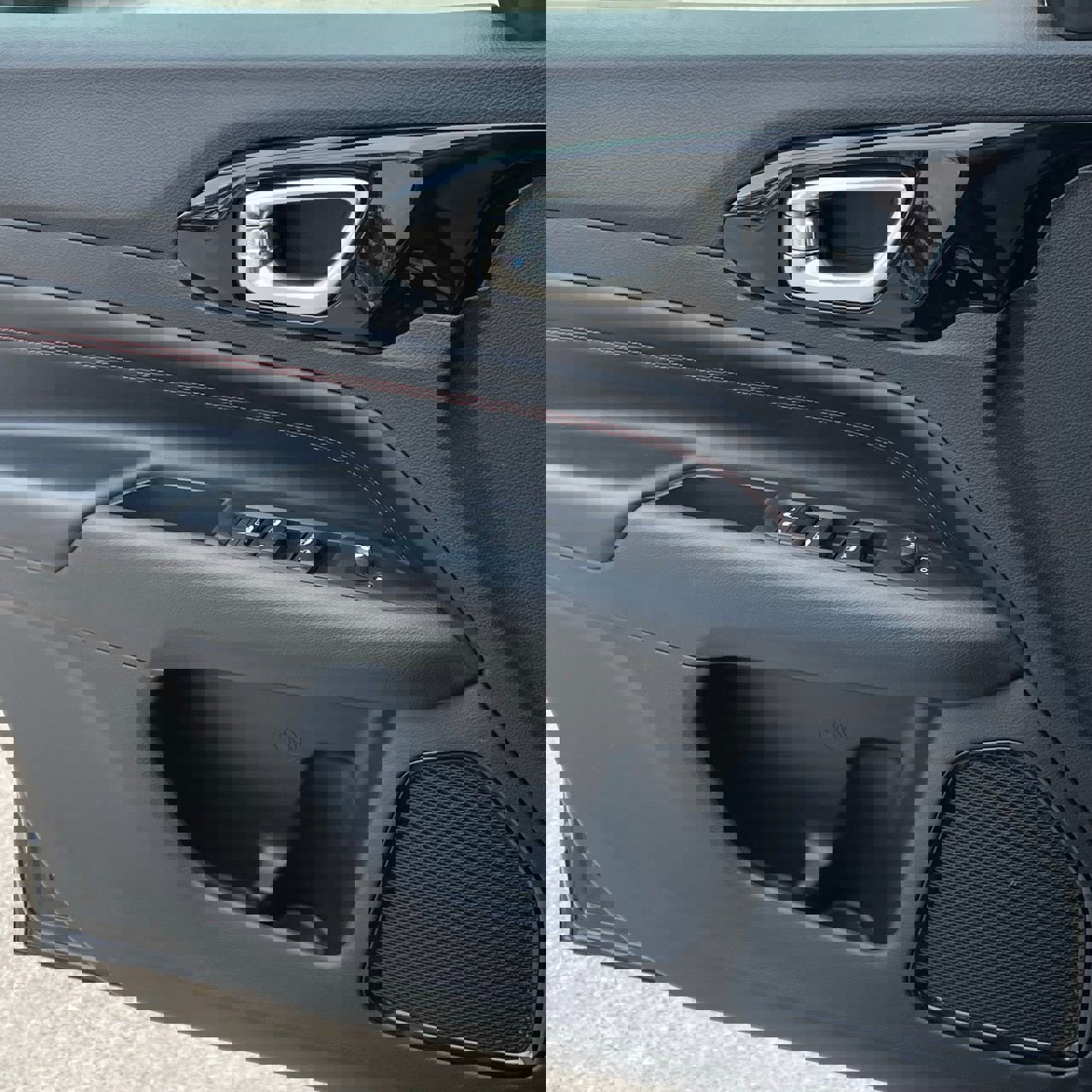 Used 2022 Jeep Compass Trailhawk w/ Trailhawk Convenience Group image 22