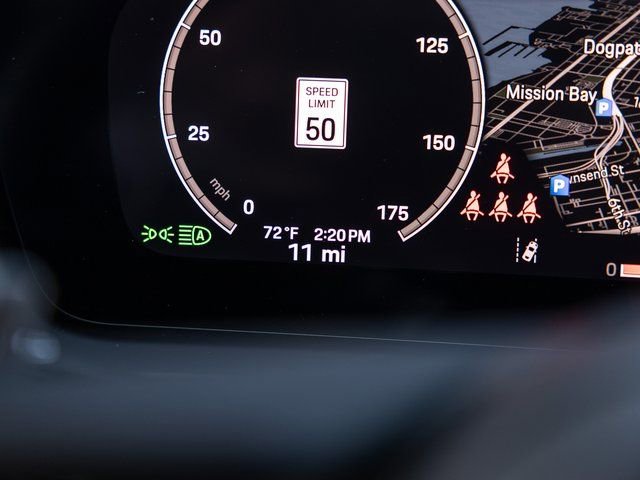 Certified 2025 Porsche Cayenne image 35