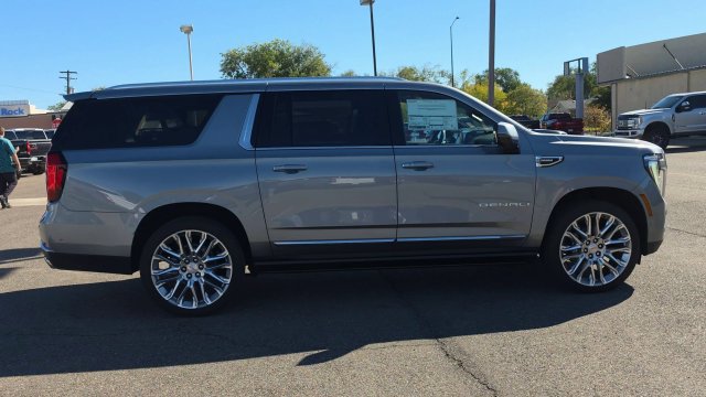 New 2027 GMC Yukon XL Denali w/ Denali Reserve Package AWD/4WD image 11