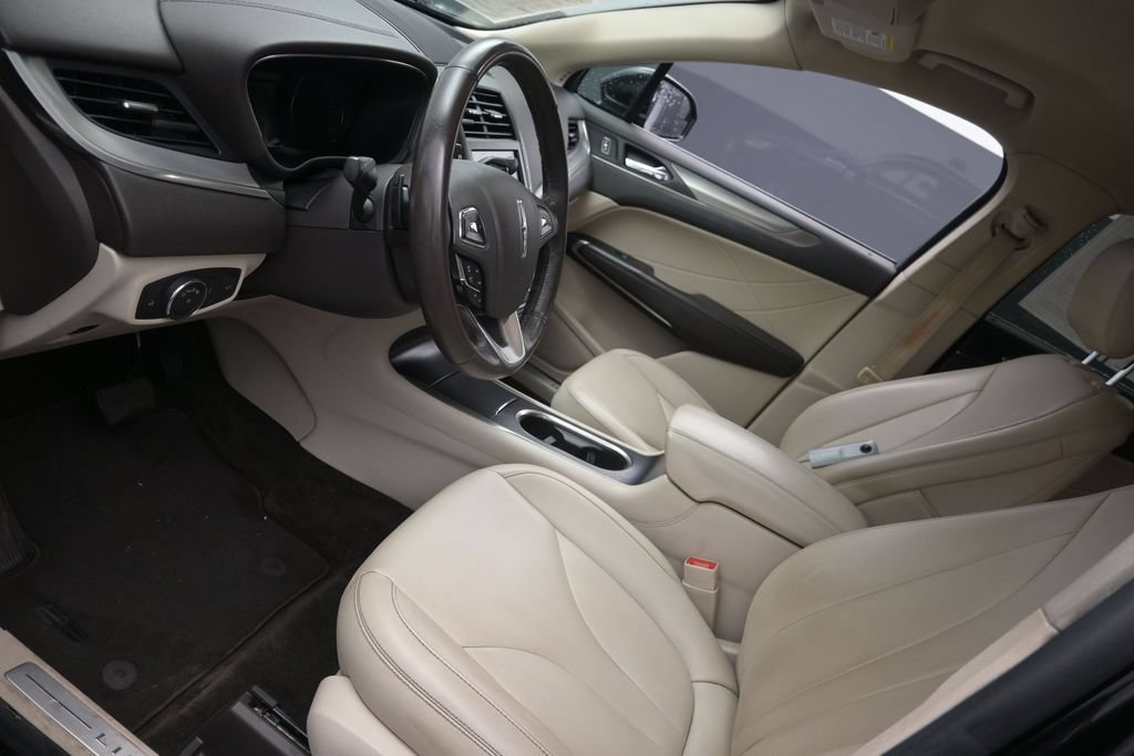 Used 2018 Lincoln MKC Premiere FWD image 17