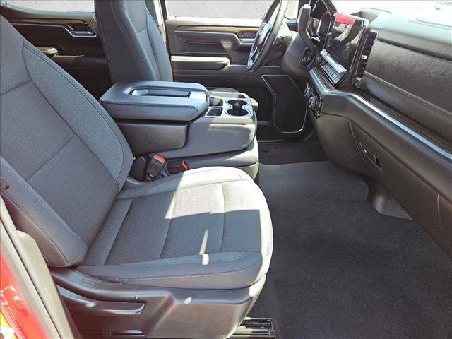 Used 2024 Chevrolet Silverado 1500 LT AWD/4WD image 25