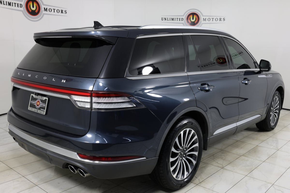 Used 2021 Lincoln Aviator Reserve w/ Class IV Trailer Tow Package AWD/4WD image 3