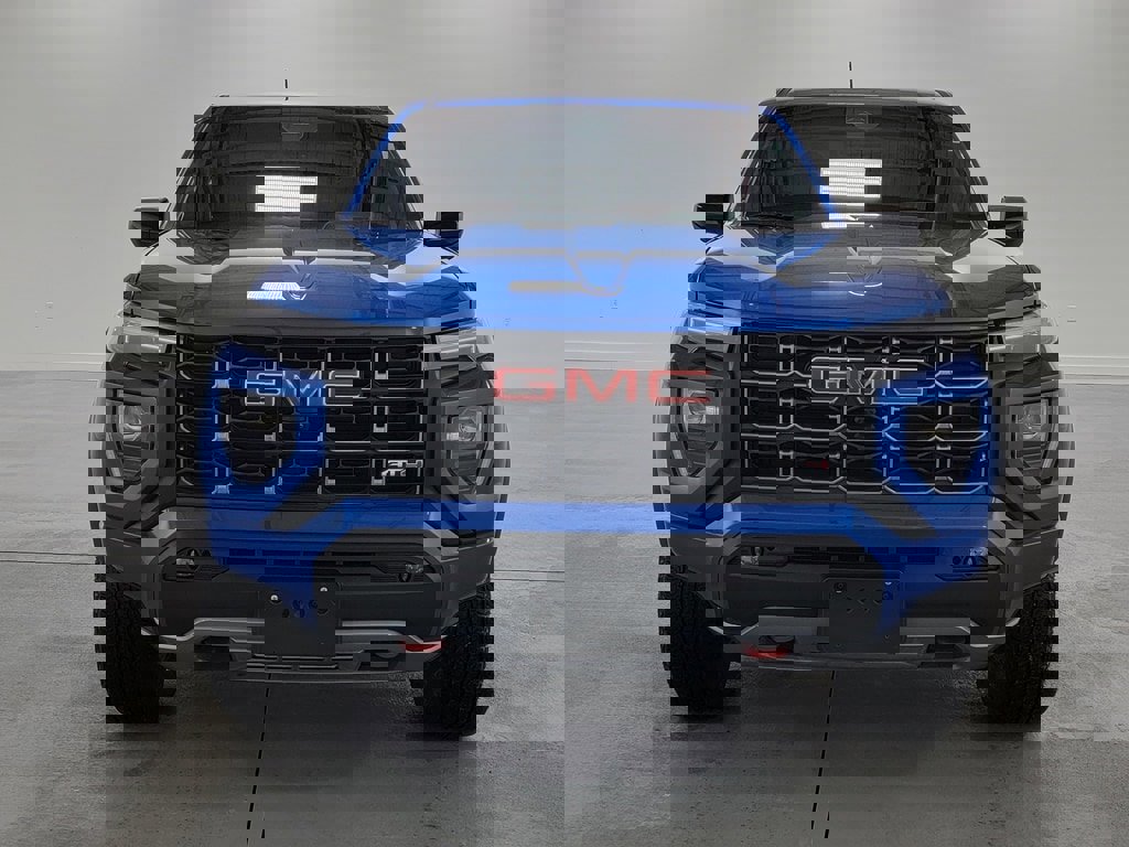 Used 2024 GMC Canyon AT4 w/ Technology Package image 3
