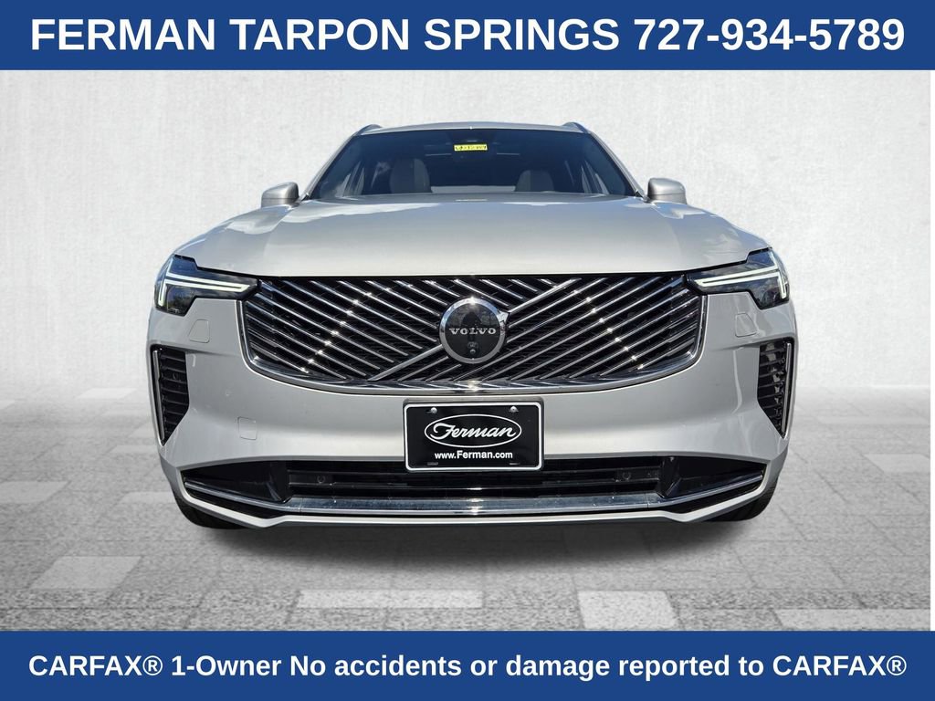 Certified 2025 Volvo XC90 B6 Plus image 3