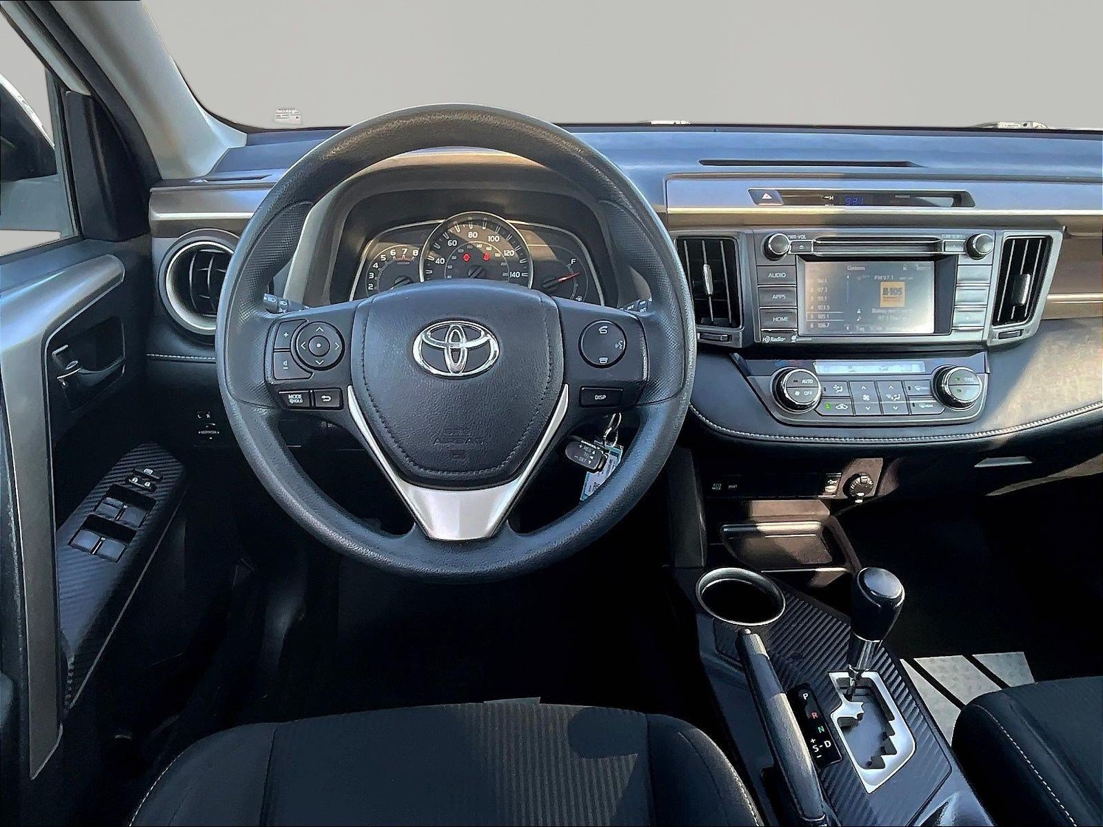 Used 2015 Toyota RAV4 XLE AWD/4WD image 8