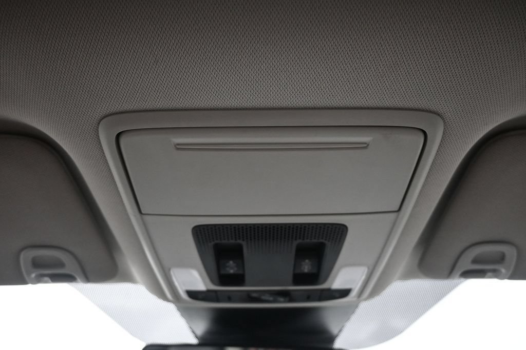Certified 2024 Honda Pilot Touring image 19