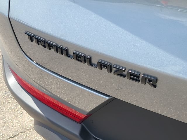 New 2026 Chevrolet TrailBlazer LT w/ Midnight Edition FWD image 10