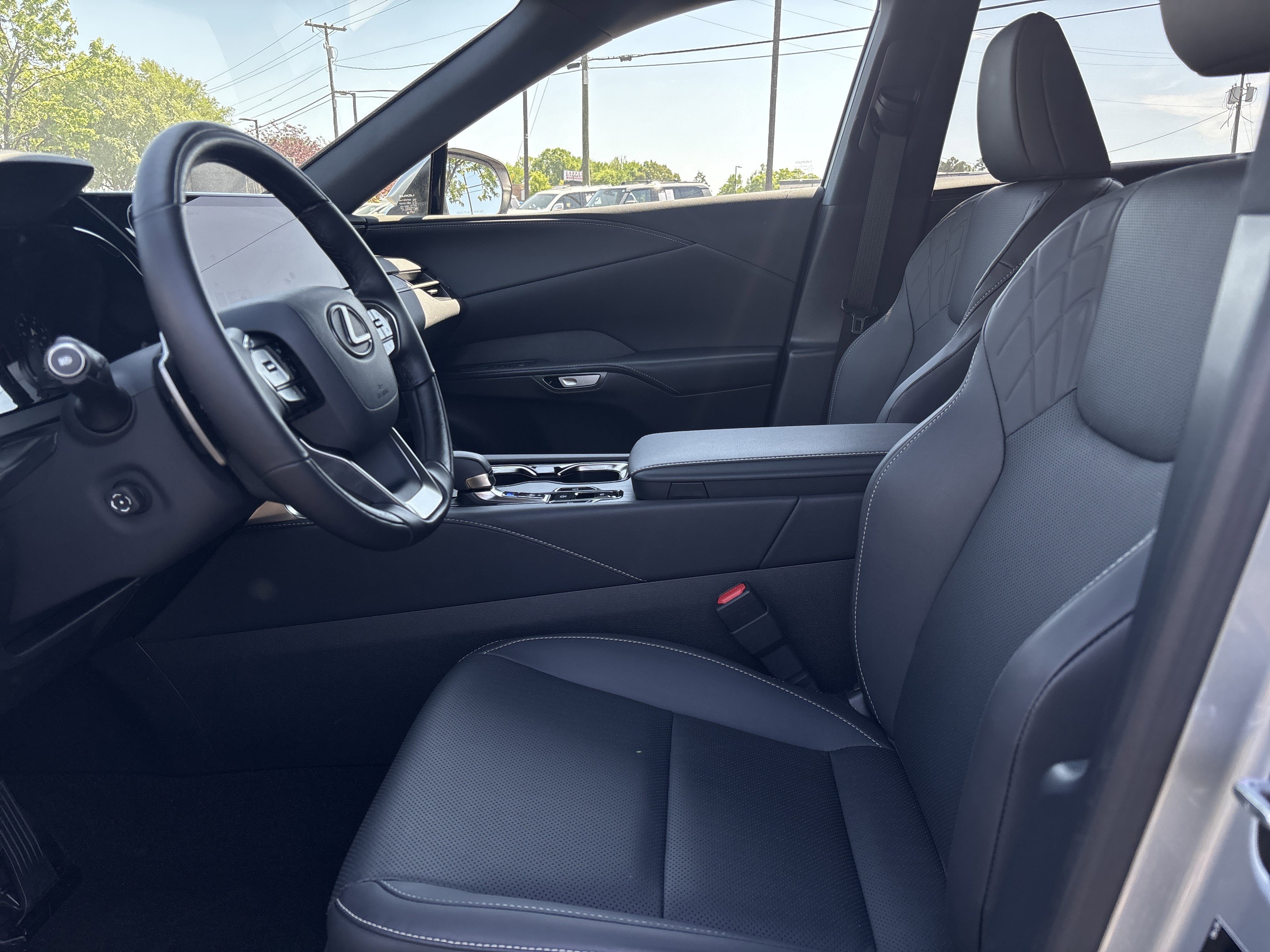 Used 2025 Lexus RX 350 Premium image 16