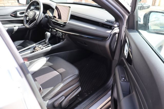 Used 2022 Jeep Compass Altitude w/ Convenience Group image 43