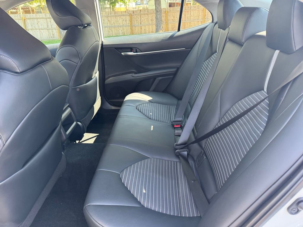 Used 2023 Toyota Camry SE w/ Cold Weather Package image 18