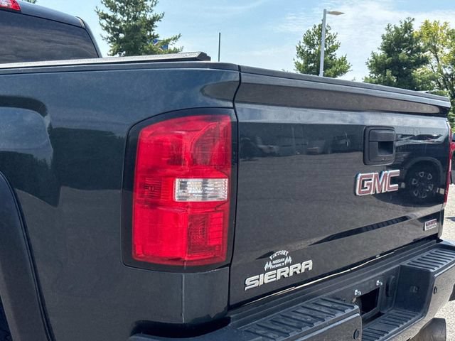 Used 2019 GMC Sierra 2500 SLT w/ All Terrain HD Package AWD/4WD image 8