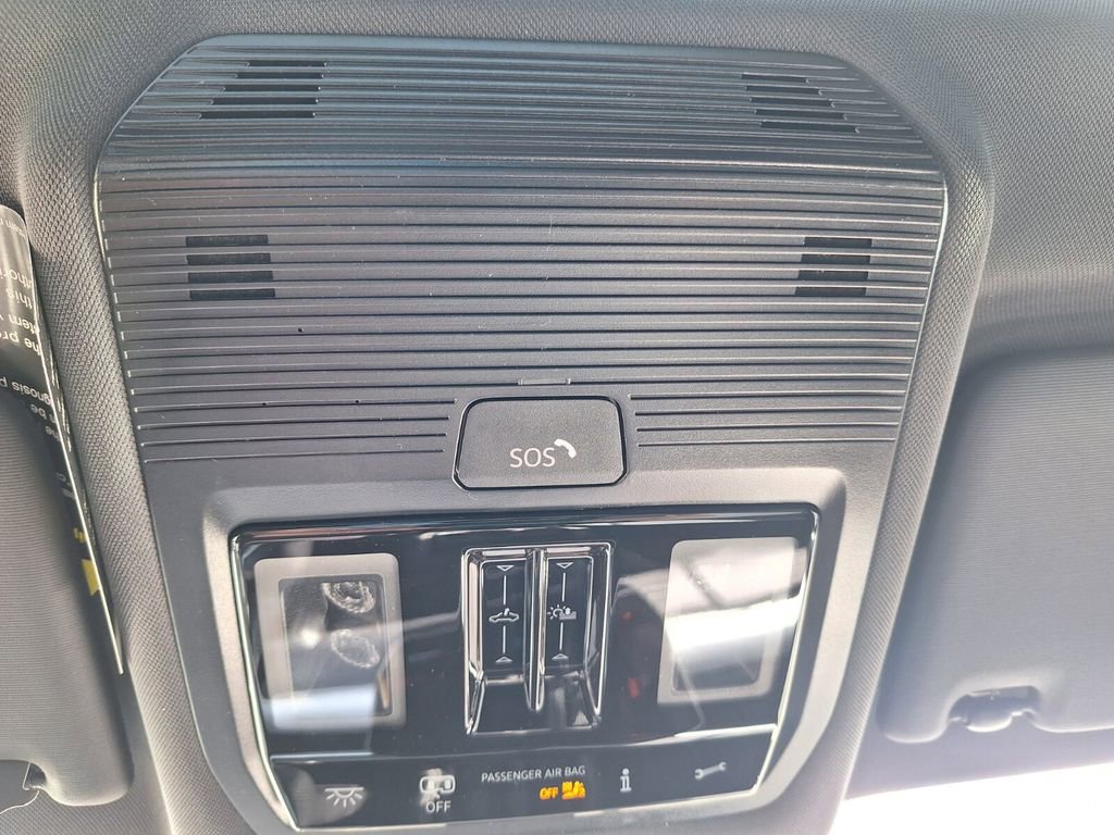 New 2026 Volkswagen Tiguan SE R-Line image 18