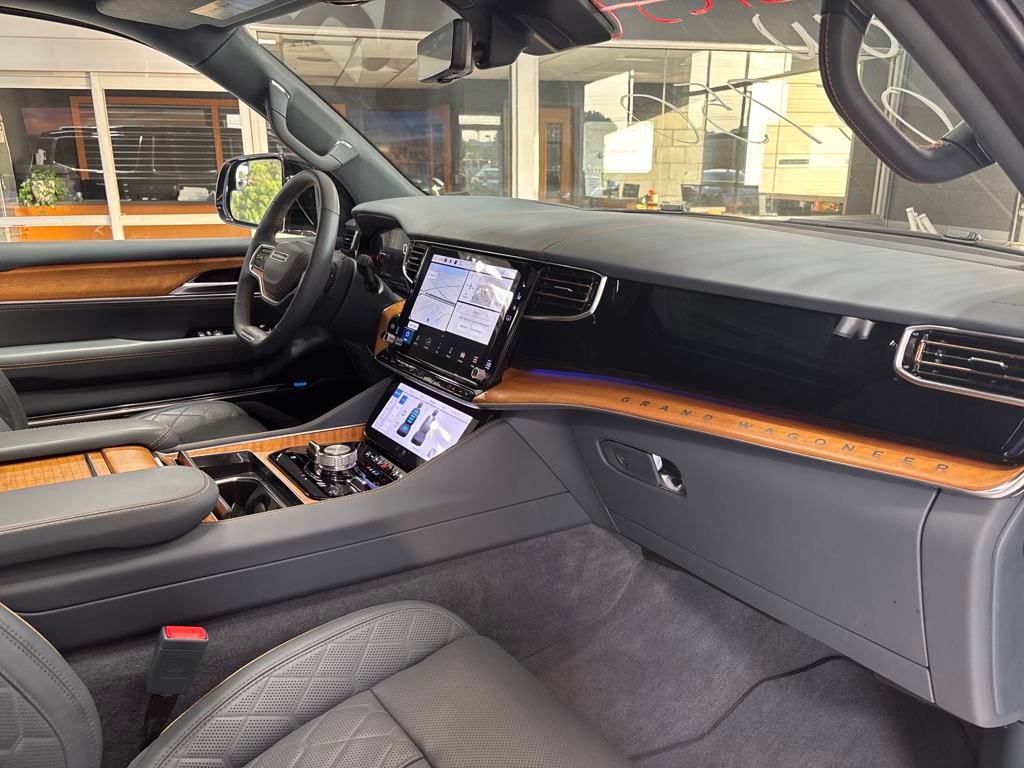 New 2024 Jeep Grand Wagoneer L Series III w/ Rear Seat Video Group 1 AWD/4WD image 26