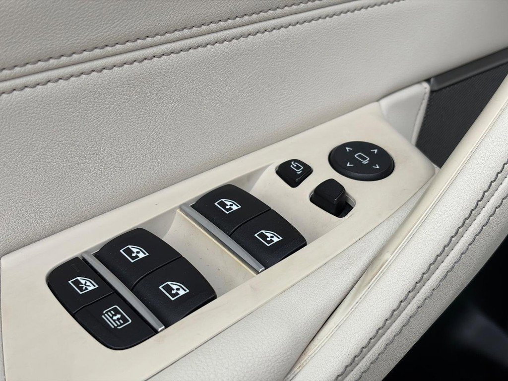 Used 2021 BMW M550i xDrive w/ Executive Package image 20