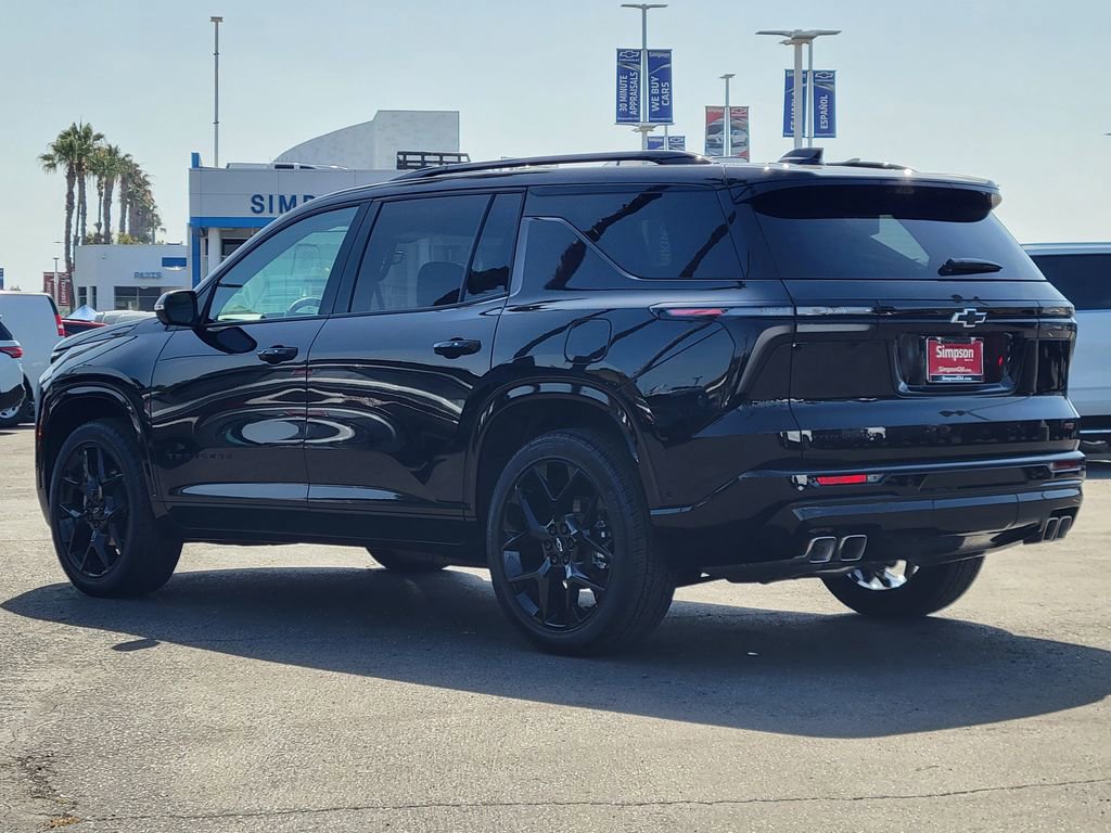 Used 2026 Chevrolet Traverse RS FWD image 2