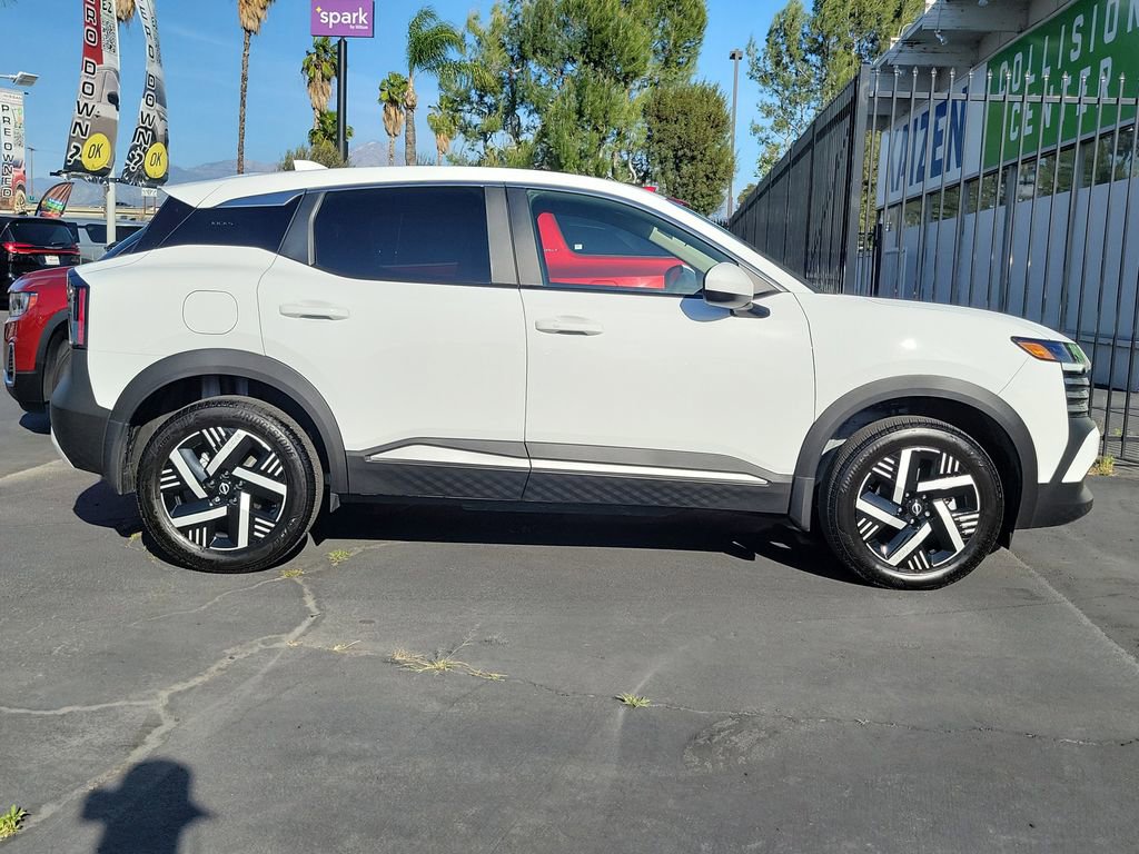 Used 2025 Nissan Kicks SV image 29