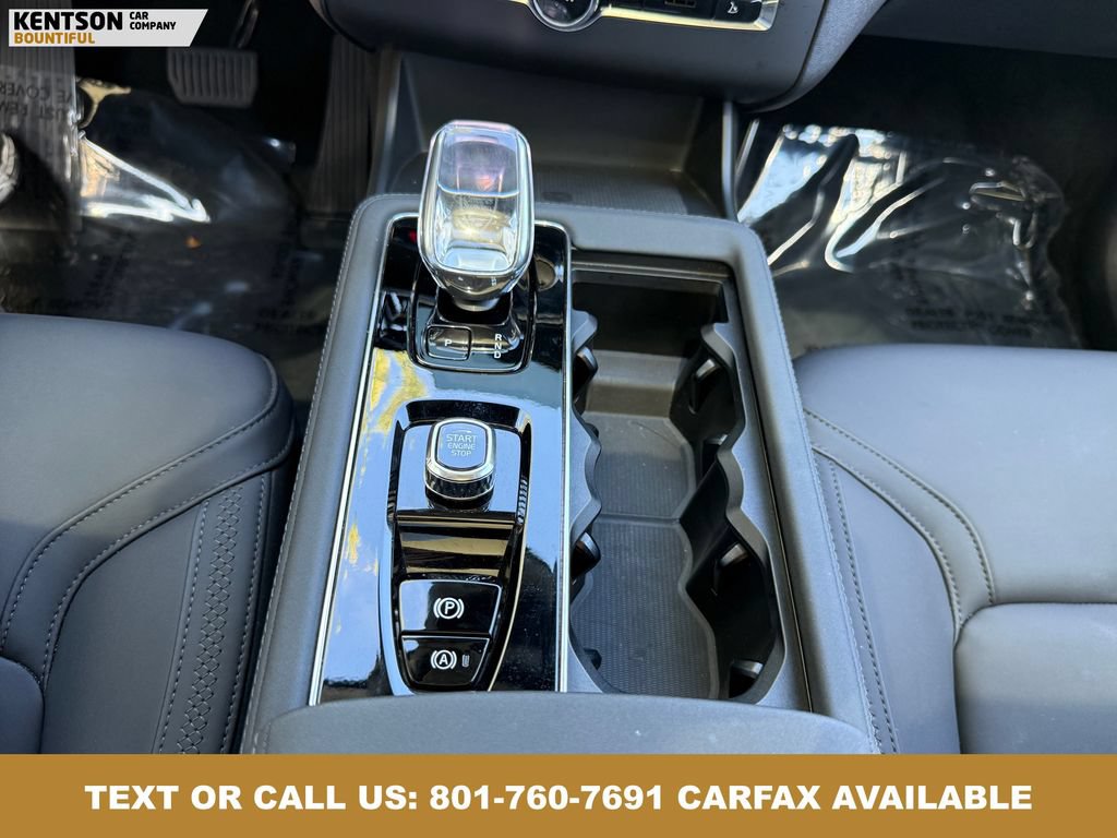 Used 2025 Volvo XC90 B6 Plus AWD/4WD image 19