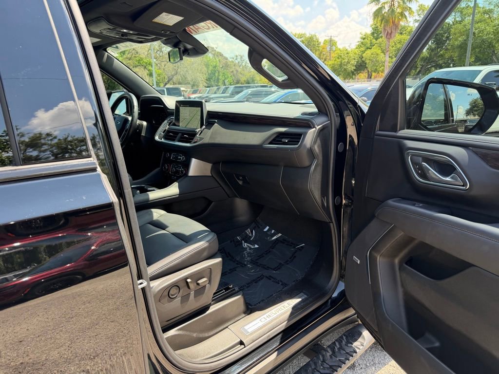 Used 2024 Chevrolet Tahoe Z71 w/ Luxury Package image 34
