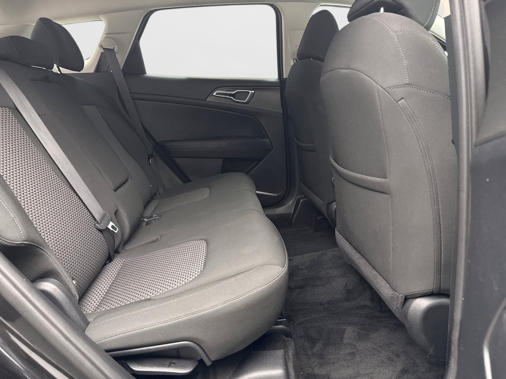 Used 2024 Kia Sportage LX AWD/4WD image 17