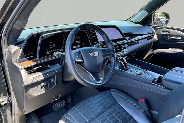 Used 2024 Cadillac Escalade Premium Luxury Platinum image 12