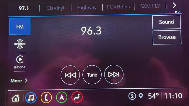 Used 2022 Chevrolet Traverse RS image 12