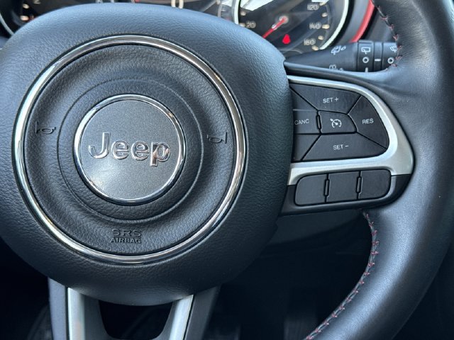 Used 2018 Jeep Compass Trailhawk w/ Leather Interior Group AWD/4WD image 15