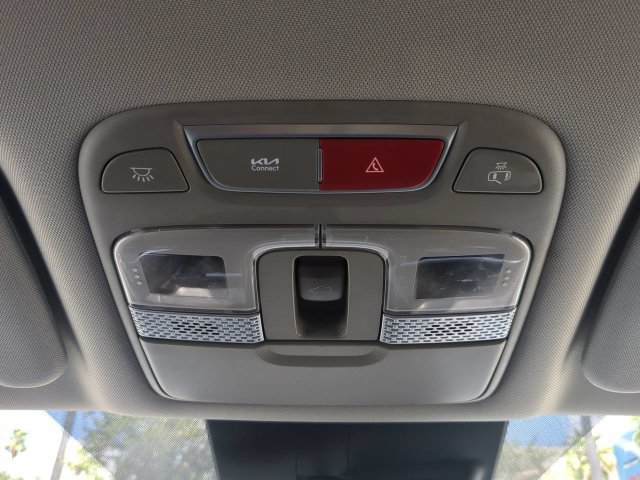 Used 2025 Kia Telluride S AWD/4WD image 25