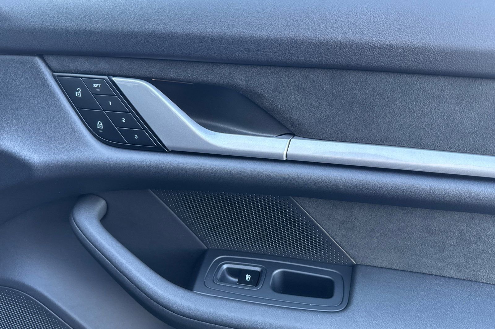 New 2025 Porsche Taycan Turbo GT image 19