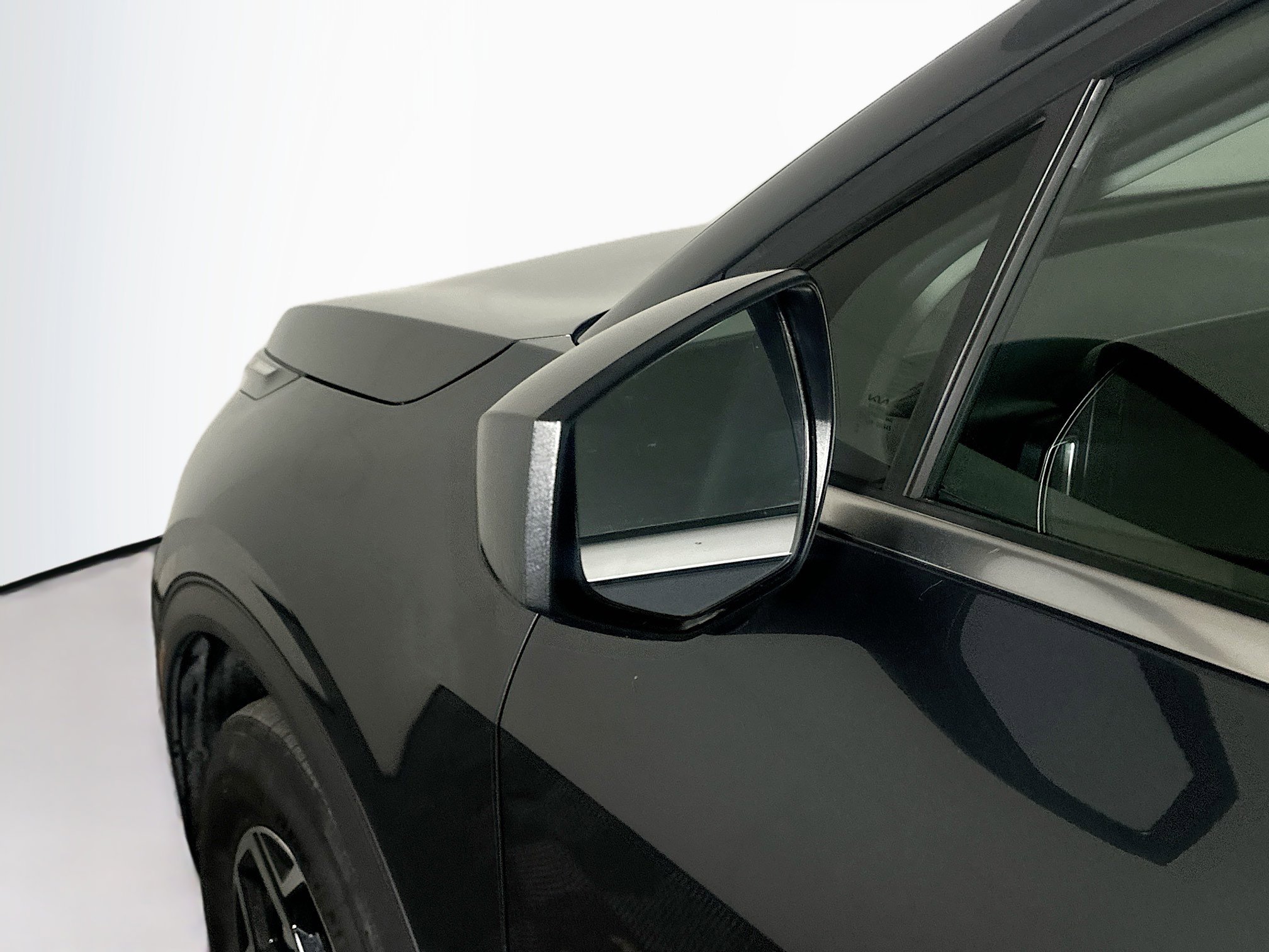 Used 2025 Kia Sportage LX image 16