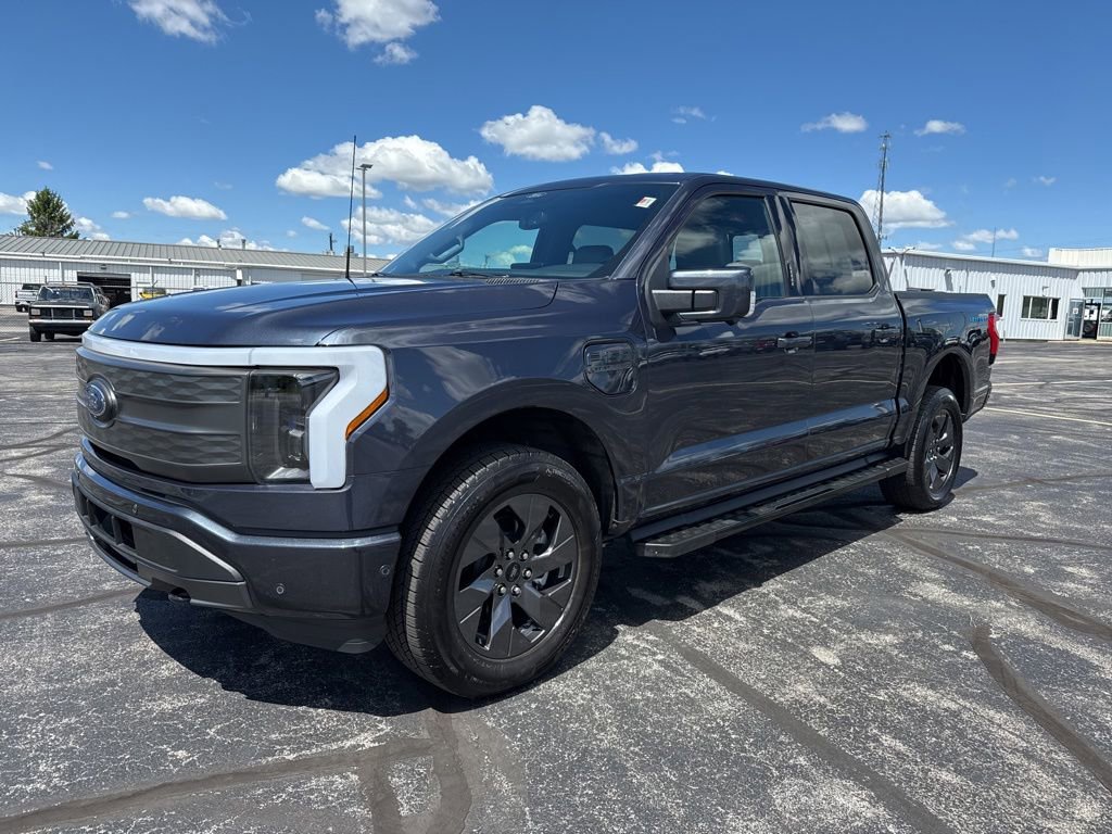 Used 2022 Ford F150 Lightning Lariat w/ Tow Technology Package AWD/4WD image 4