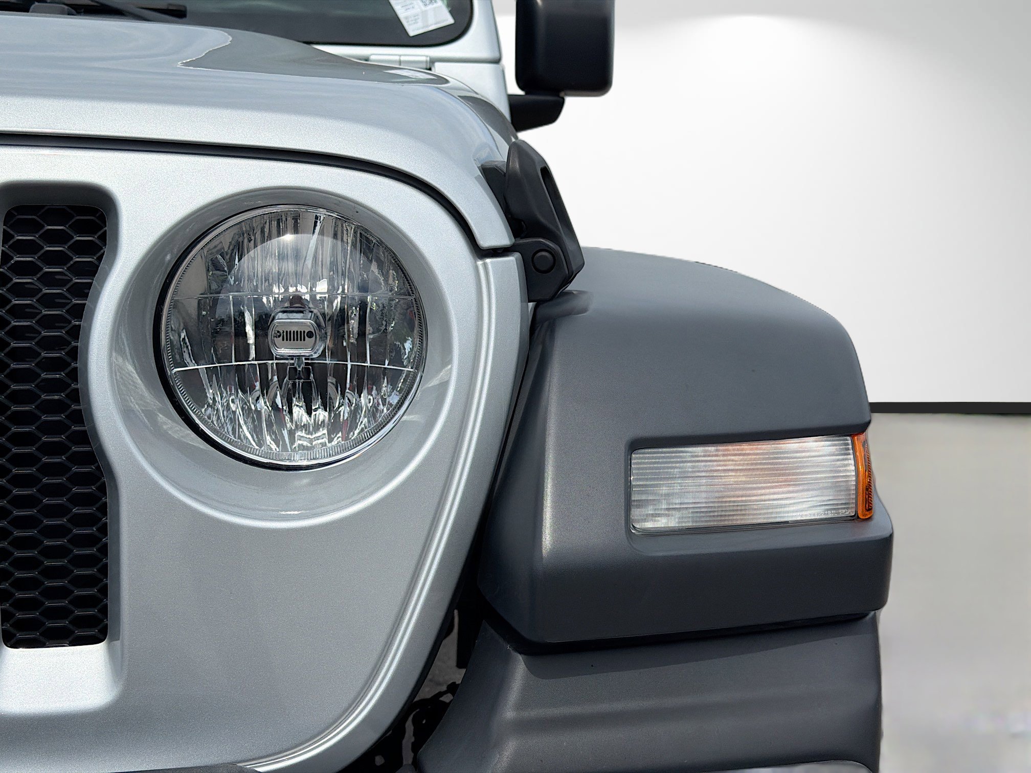 Used 2023 Jeep Wrangler Unlimited Sport AWD/4WD image 9