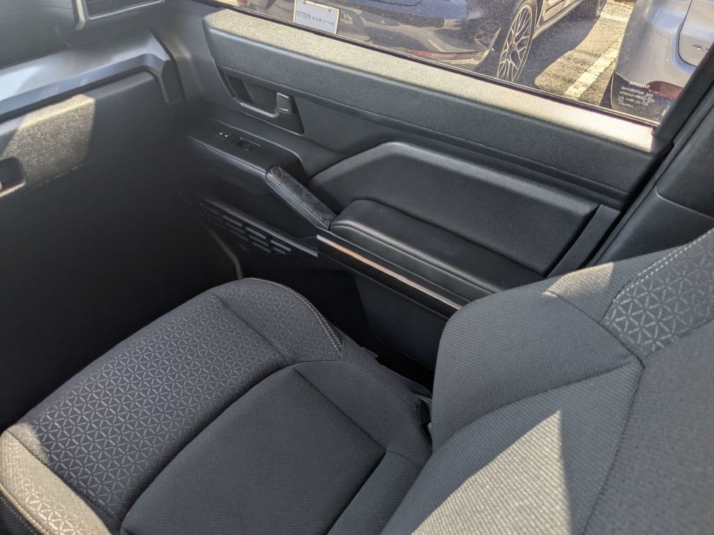 Used 2025 Toyota 4Runner SR5 RWD image 24