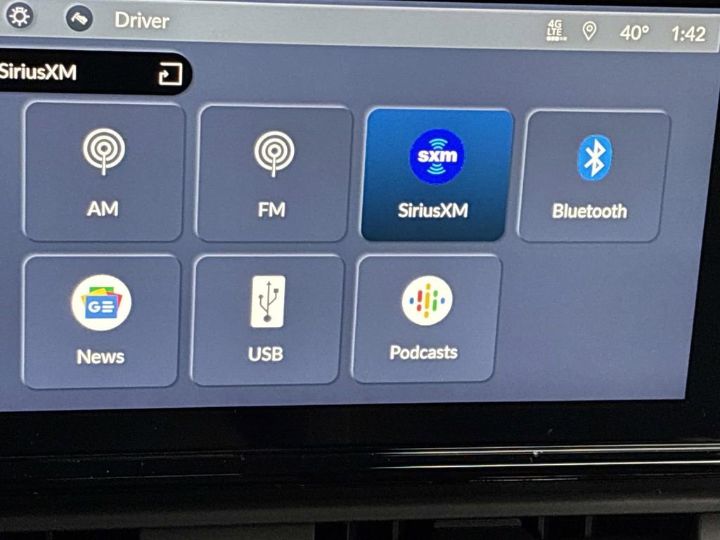 Used 2024 Honda Prologue EX image 32